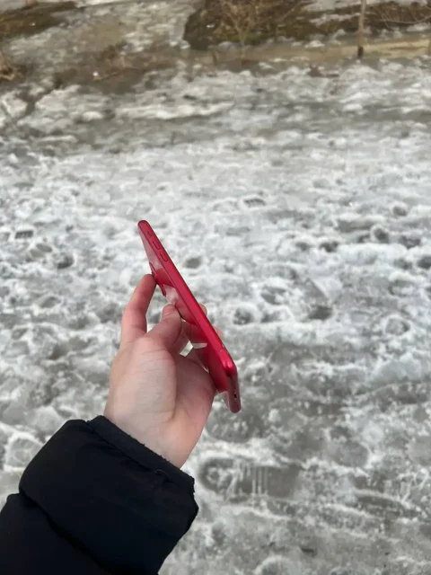 Телефон в отличном состоянии с Face ID и True Tone - Игровые консоли в Барнаул