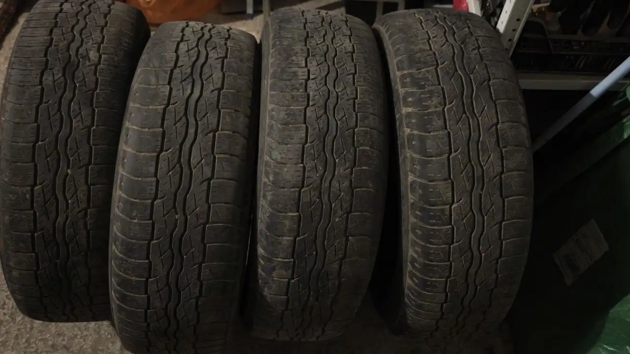 Шины лето Бриджистон 225/65 R17 - Шины и диски (Запчасти) в Барнаул