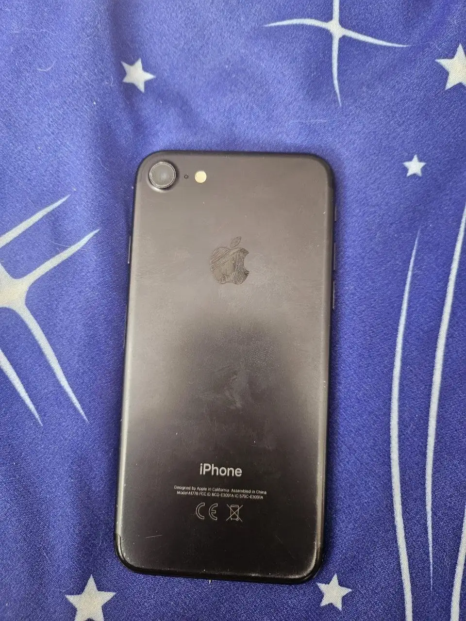 iPhone 7 32 ГБ, черный - Смартфоны и гаджеты (Электроника) в Барнаул