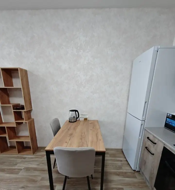 Сдам квартиру студию в центре - Квартиры посуточно (Недвижимость) в Барнаул