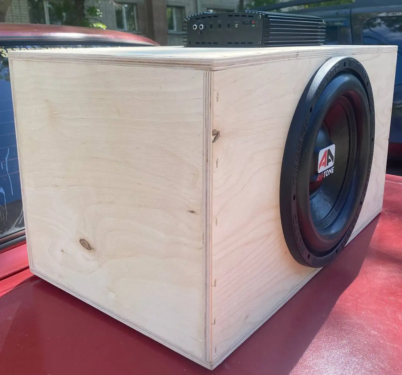 Продам готовый сабвуфер (короб, усилитель, саб) AMP MASS + AIRTONE NITRO - Автозвук (Авто) в Барнаул