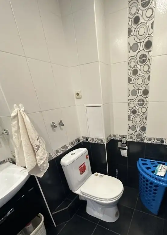 Сдается комната в центре, пр. Красноармейский 64 - Аренда комнат (Недвижимость) в Барнаул