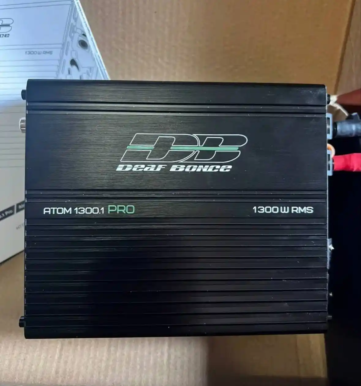 Продам сабвуфер Machete MF12S с моноблоком