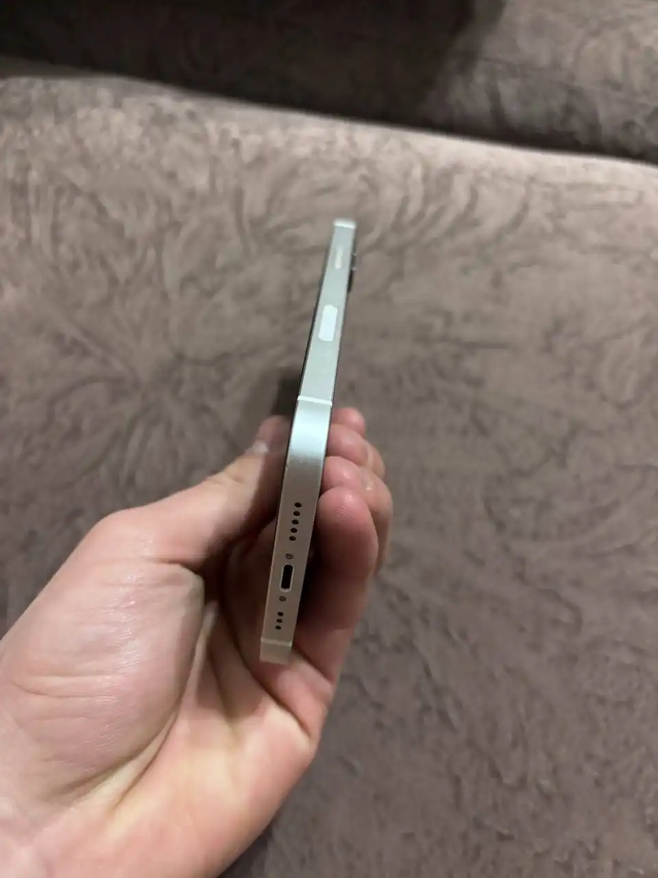 Продам телефон с замененным экраном