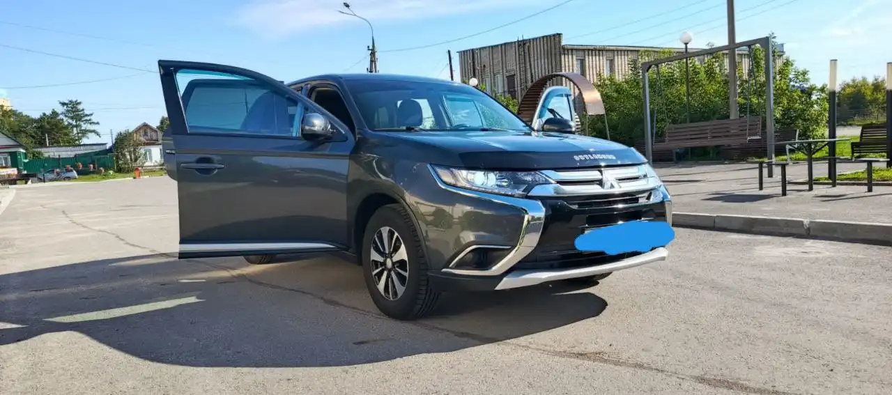 Автомобиль 2017 года с полным приводом