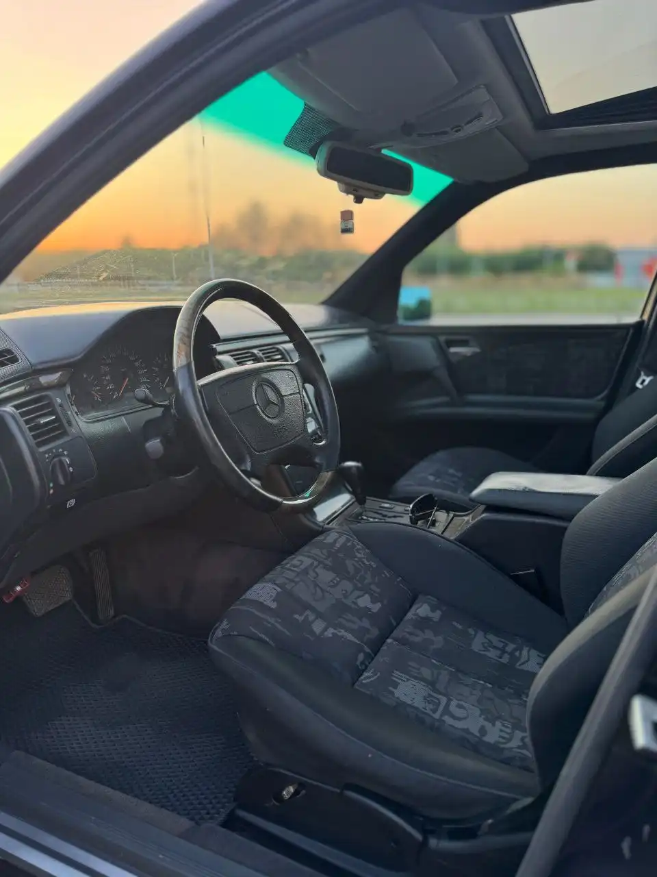 Продажа Mercedes-Benz с комплектацией Авангард в Магнитогорске