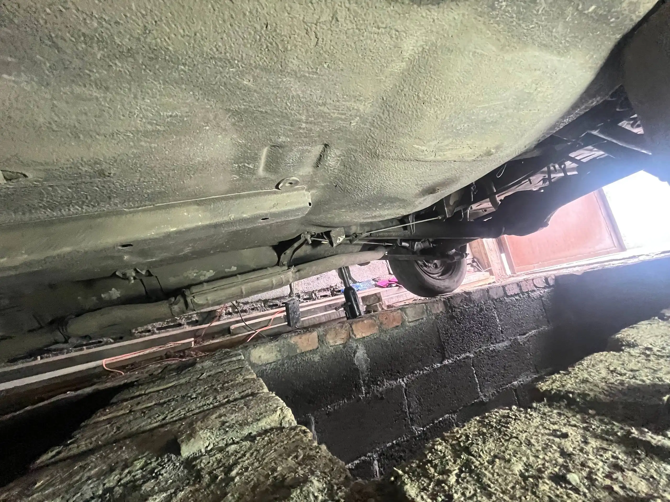 Продажа автомобиля ВАЗ 2107 1998 года