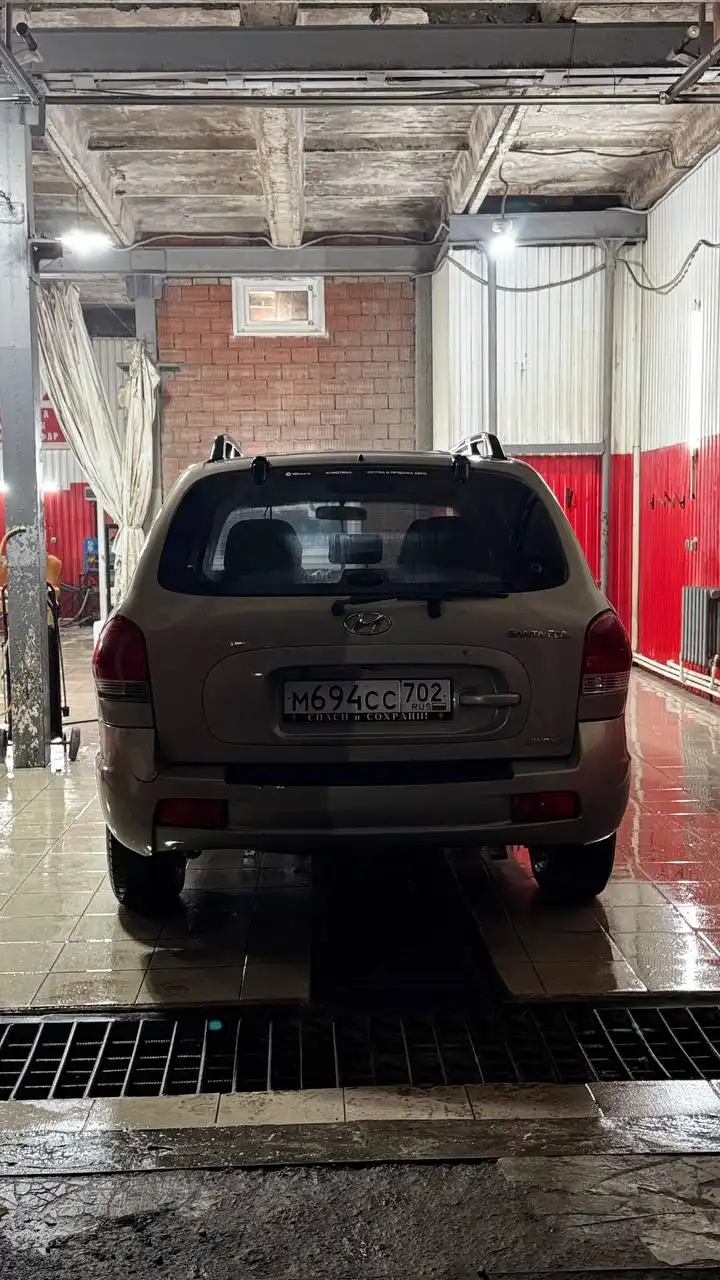 Hyundai Santa Fe 2010 года с запретом