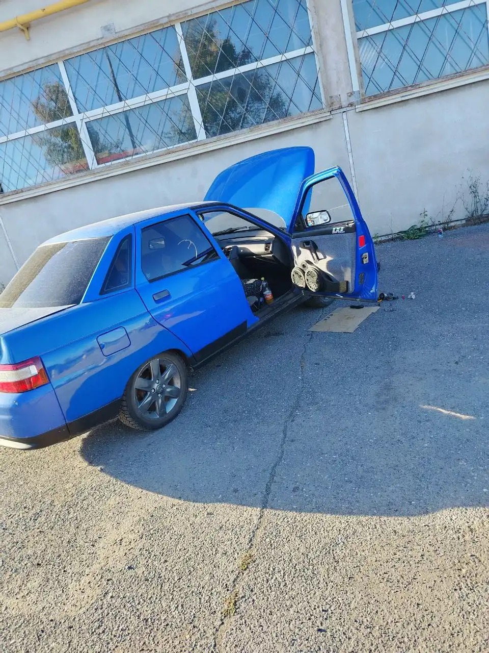 Продажа автомобиля ВАЗ 2109 1998 года