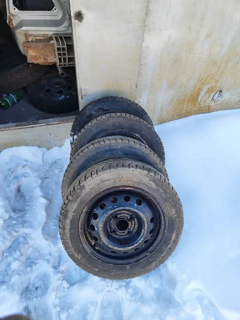 Штампы на зиме R14 4x100 - Запчасти в Магнитогорск