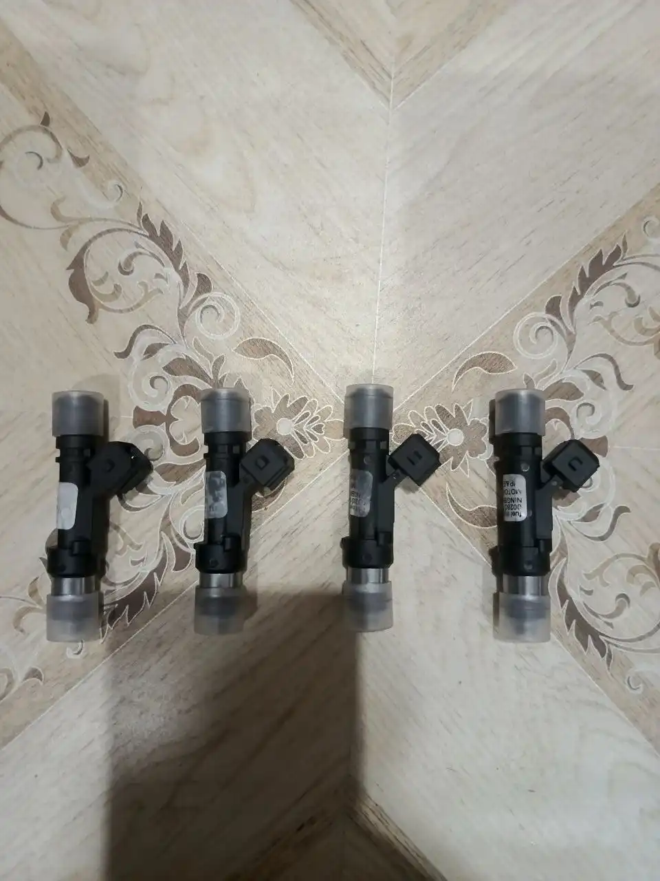 Продам новые форсунки комплектом 4 штуки - Топливная система (Запчасти) в Магнитогорск