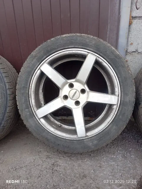 Шины R17 лето, обмен на R15 4x100 зима - Запчасти в Магнитогорск
