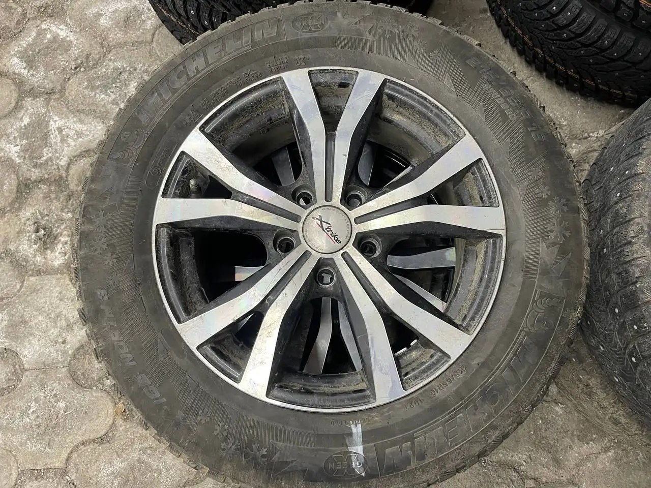 Диски R16 5x114.3 ЦО 67.1 с резиной - Колесные диски и резина (Запчасти) в Магнитогорск