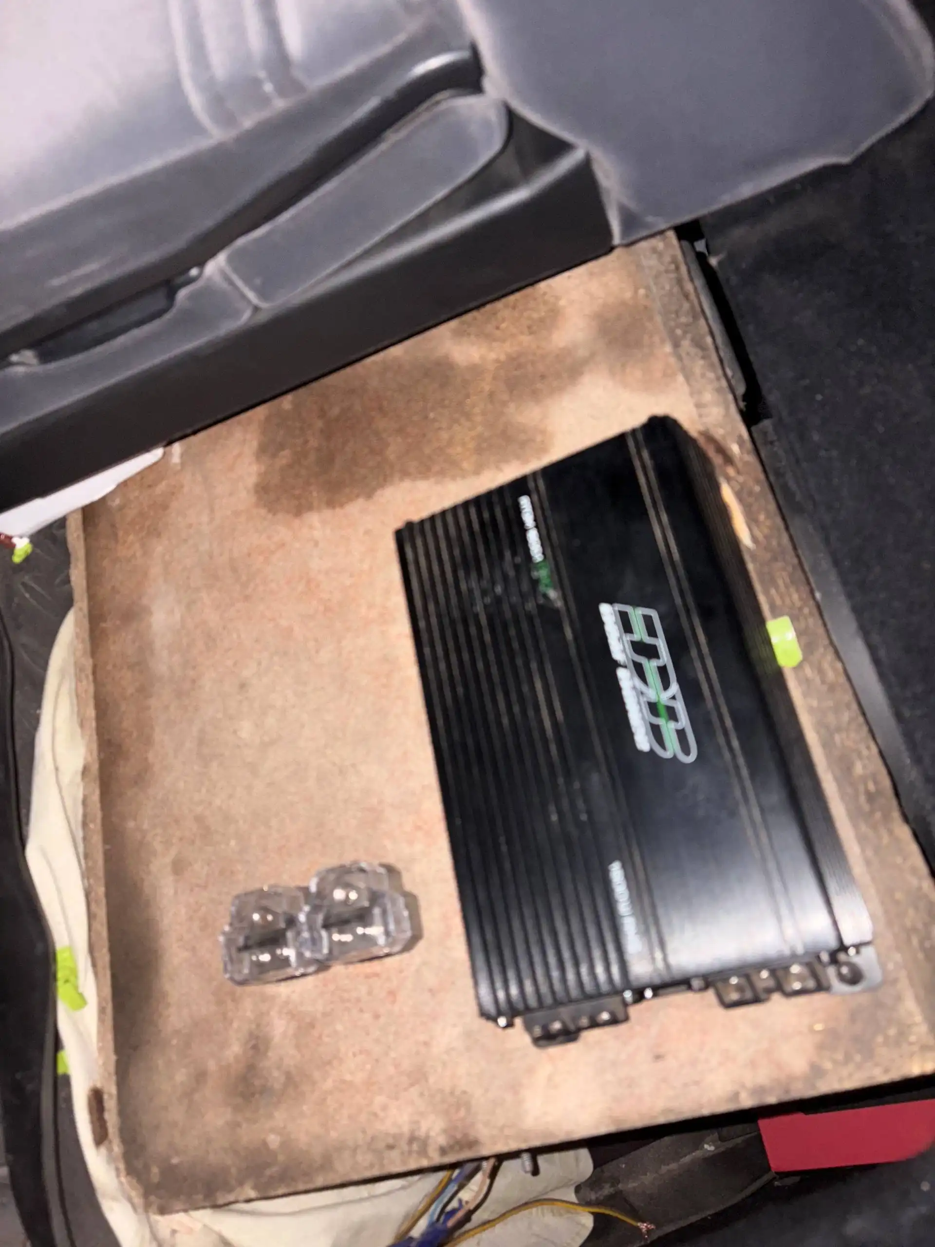 Продажа сабвуфера Bulawa 900W и моноблока - Автозвук (Электроника) в Магнитогорск