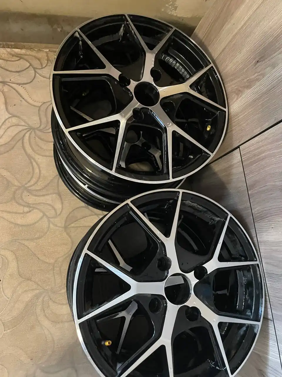 Летняя резина R15 195/65 и диски R15 4/114/3 - Шины и диски (Авто) в Магнитогорск