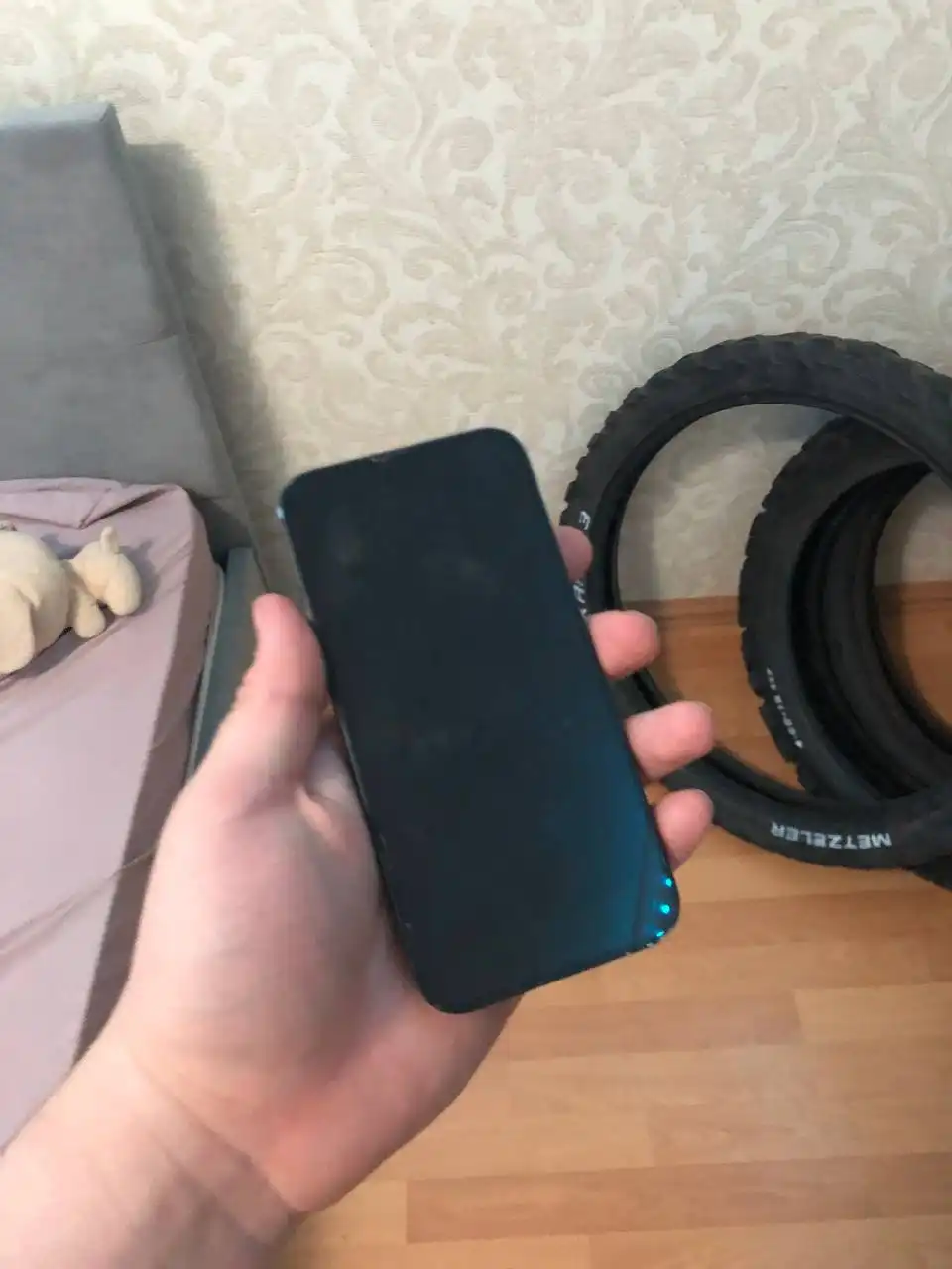 Продажа iPhone 13 и Apple Watch SE 2 - Смартфоны и гаджеты (Электроника) в Магнитогорск