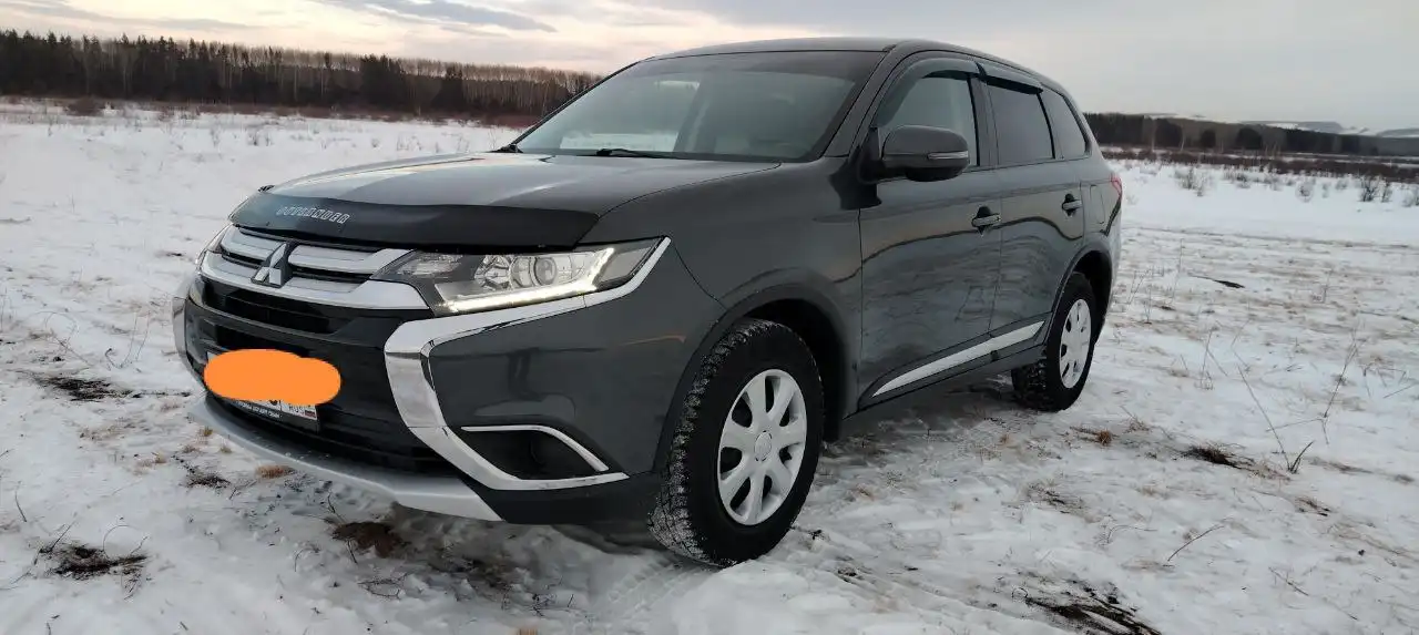 Продажа Toyota Corolla 2013 и Mitsubishi Outlander 2017 - Продажа (Авто) в Магнитогорск