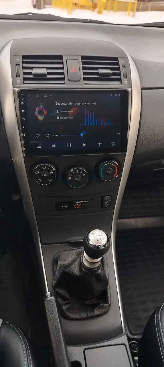 Продажа Toyota Corolla 2013 и Mitsubishi Outlander 2017 в Магнитогорске - Легковые автомобили (Авто) в Магнитогорск