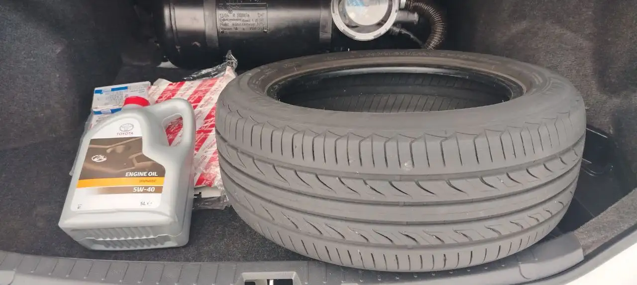 Продажа Toyota Corolla 2013 и Mitsubishi Outlander 2017 в Магнитогорске - Легковые автомобили (Авто) в Магнитогорск