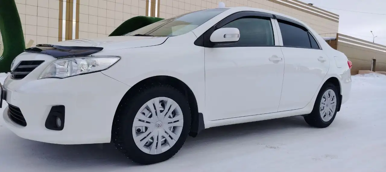 Продажа Toyota Corolla 2013 и Mitsubishi Outlander 2017 в Магнитогорске - Легковые автомобили (Авто) в Магнитогорск