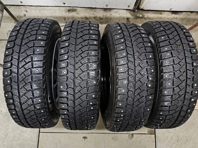 Продам комплект колес 185/65 R15 оригинал Kia Rio/Solaris - Авто в Магнитогорск