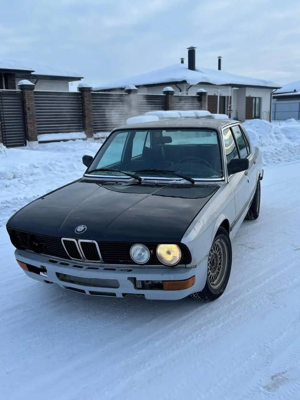 Продажа автомобиля BMW E28 - Легковые автомобили (Авто) в Магнитогорск