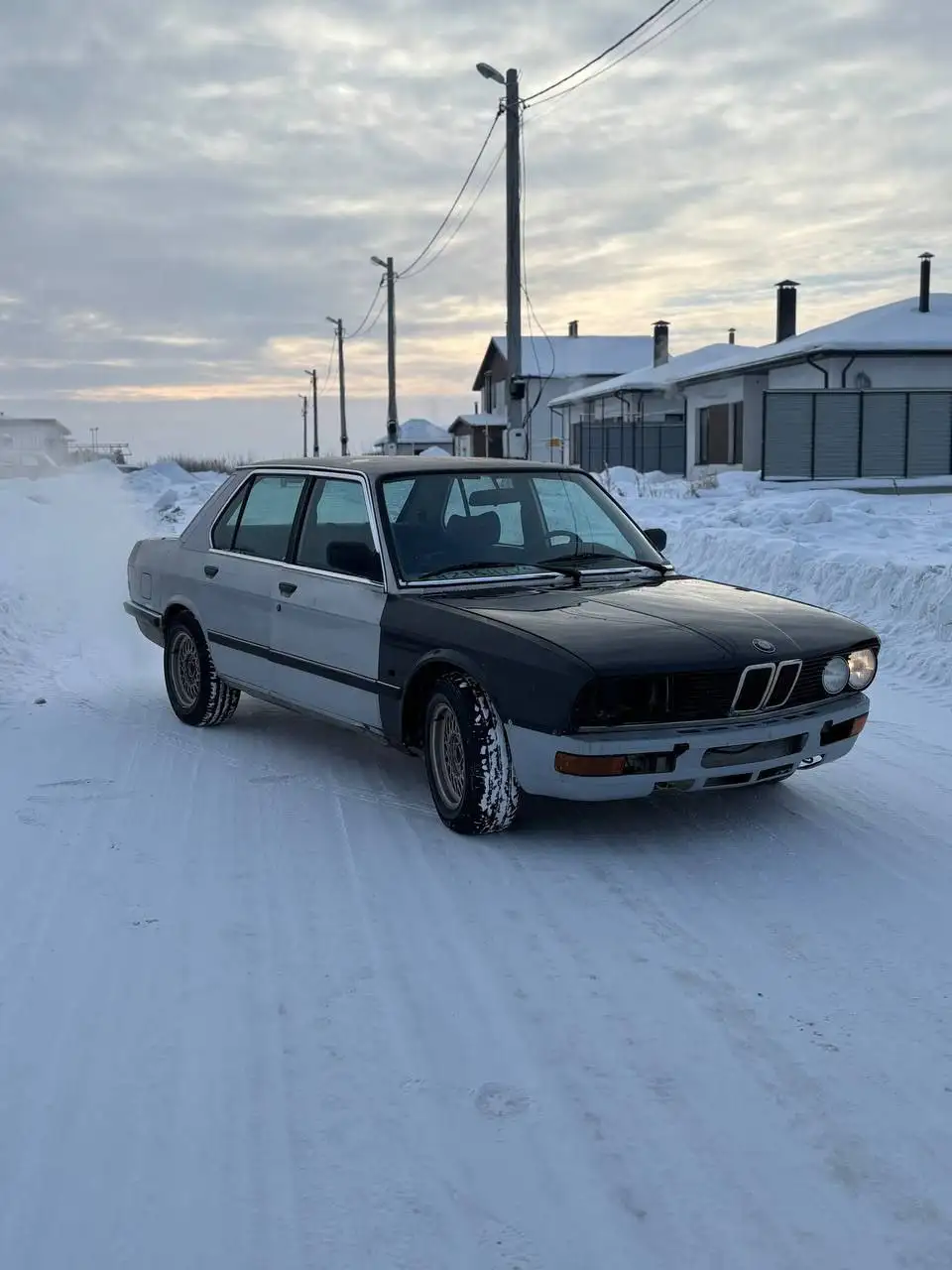 Продажа автомобиля BMW E28 - Легковые автомобили (Авто) в Магнитогорск