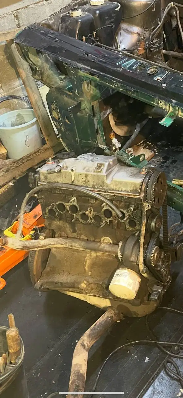 Продам блок двигателя 1.6 2110 без навесного - Двигатель (Запчасти) в Магнитогорск