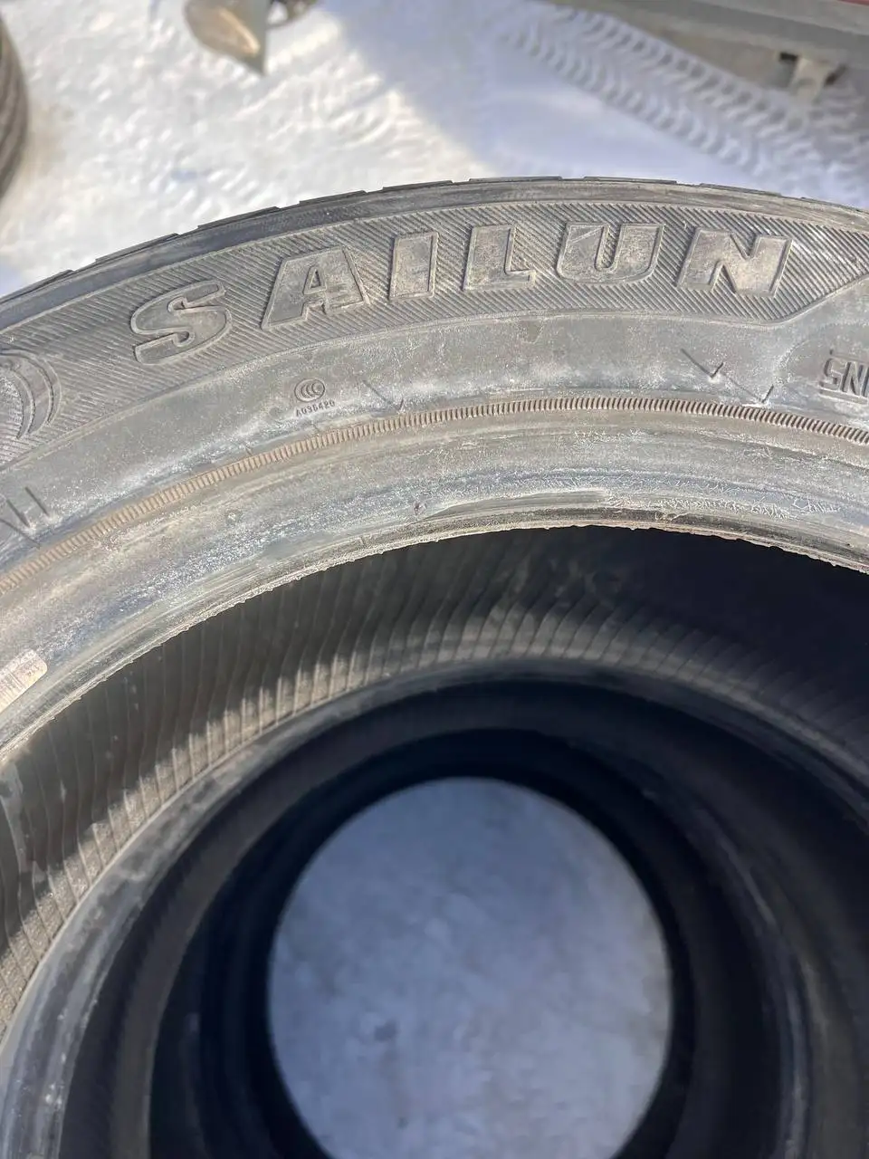 Автомобильная шина R17/215/55 21 года выпуска - Шины и диски (Авто) в Магнитогорск