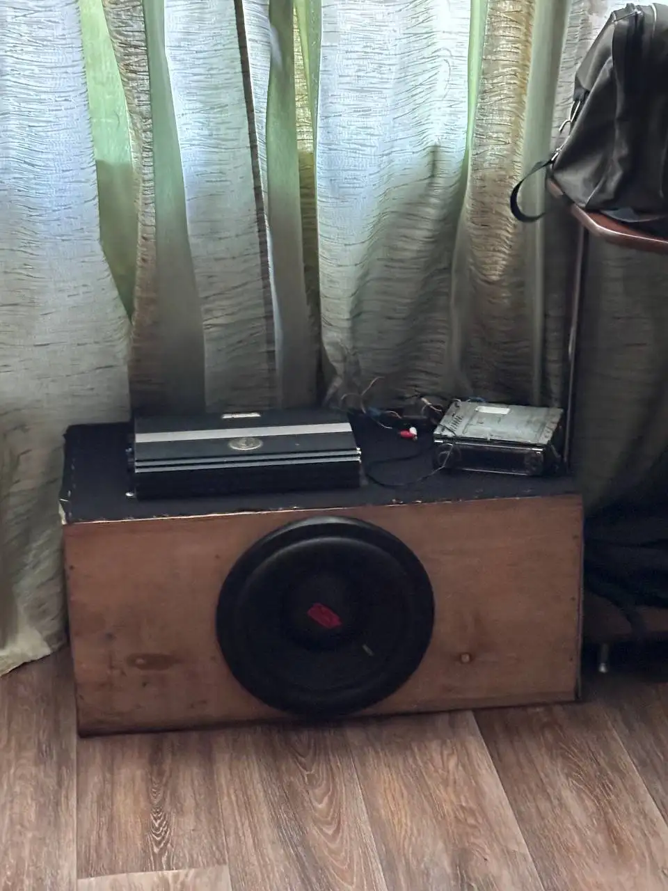 Продам саб 11к - Аудио (Авто) в Магнитогорск