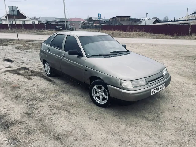 Продам ВАЗ 2112 2002 года - Внедорожники и кроссоверы в Магнитогорск