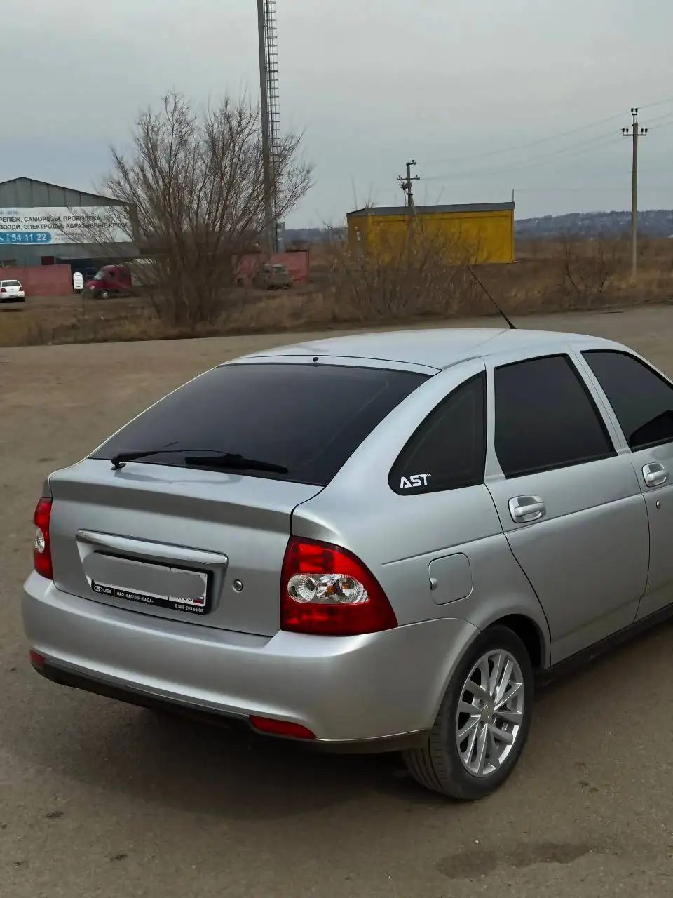 Продажа Lada Priora в цвете Снежная королева - Легковые автомобили (Авто) в Магнитогорск