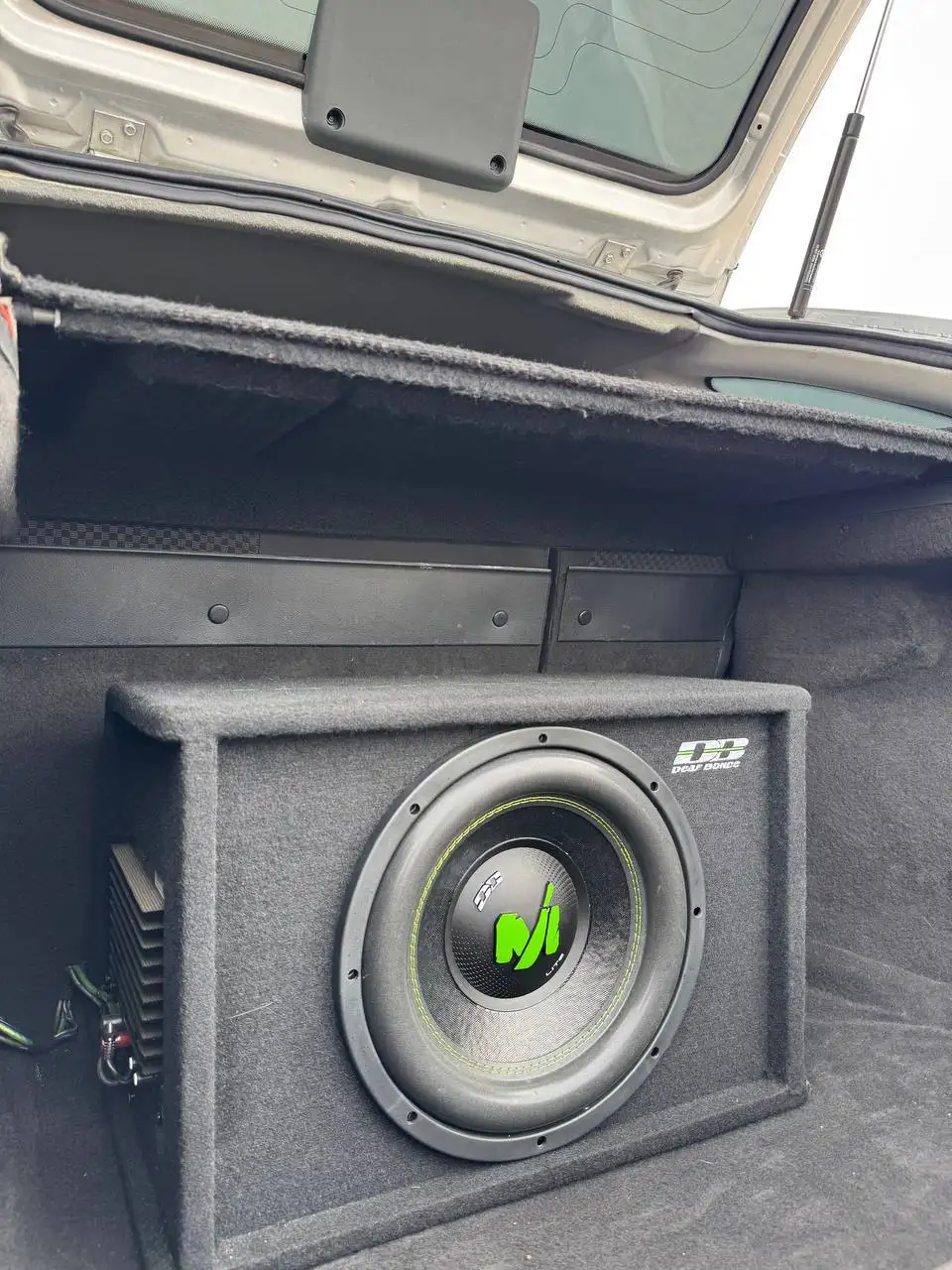 Продажа Lada Priora в цвете Снежная королева - Легковые автомобили (Авто) в Магнитогорск