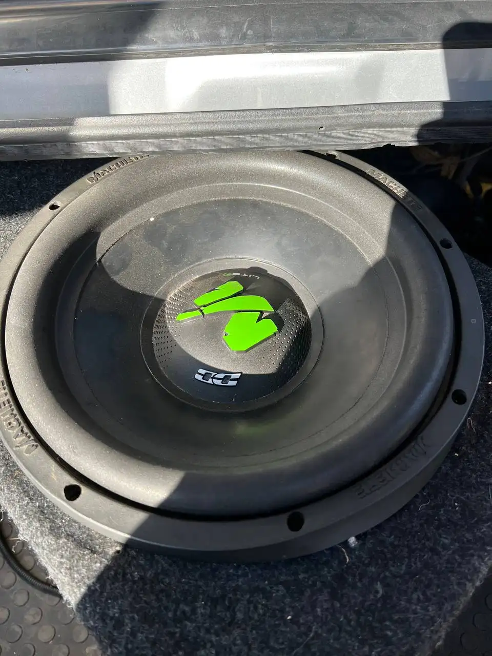 Продажа моноблока, сабвуфера и короба для динамика - Автозвук (Электроника) в Магнитогорск