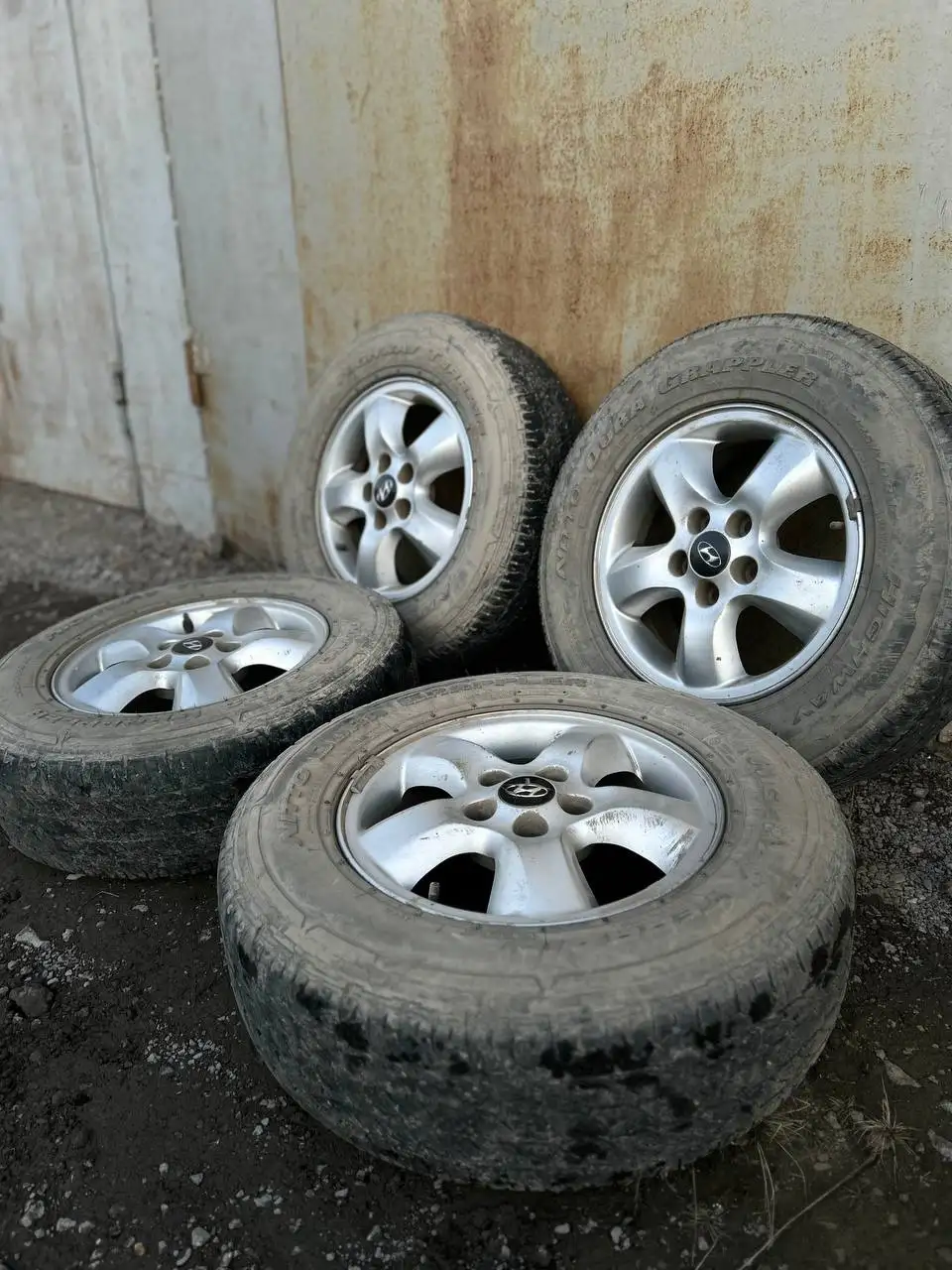 Продажа шин R16 225/70 5x114.3 - Шины и диски (Запчасти) в Магнитогорск