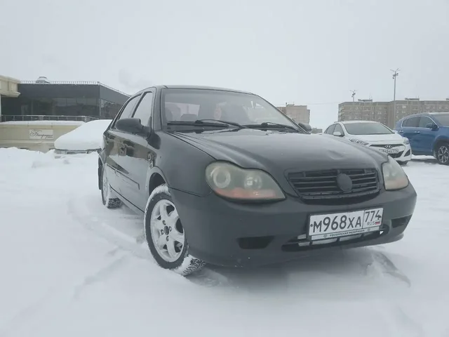 Продам автомобиль 2007 года с кондиционером, доводчиками стекол и двумя подушками безопасности - Грузовики и фургоны в Магнитогорск