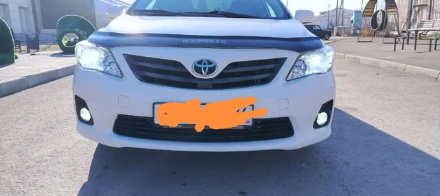 Продажа Toyota Corolla 2013 и Lada Granta 2015 - Грузовики и фургоны в Магнитогорск