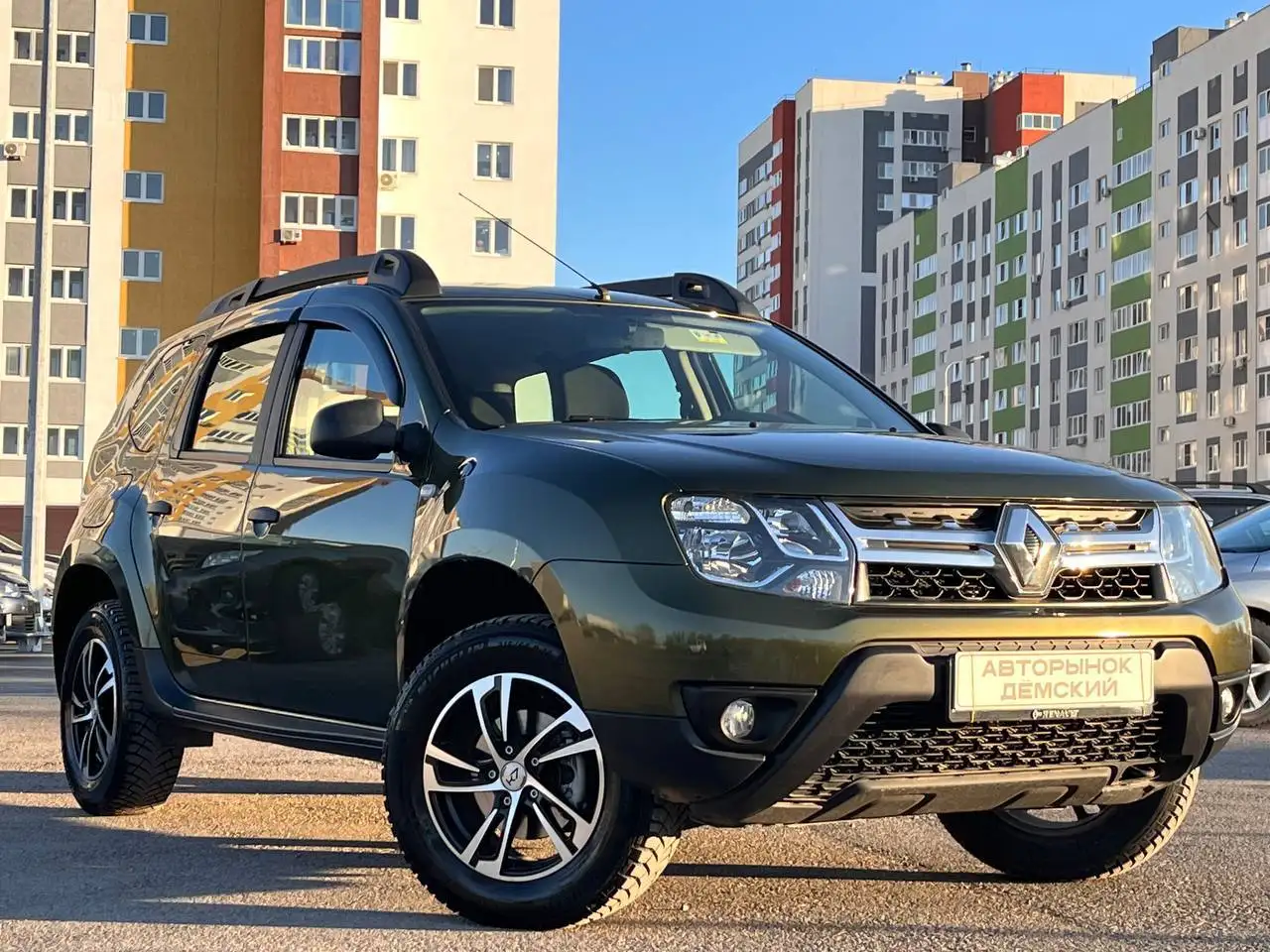 Продажа автомобилей Renault Duster и Hyundai Tucson - Легковые автомобили (Авто) в Магнитогорск