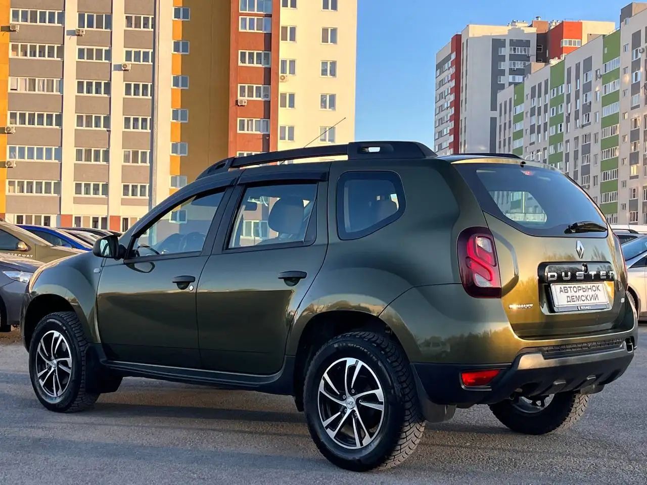 Продажа автомобилей Renault Duster и Hyundai Tucson - Легковые автомобили (Авто) в Магнитогорск