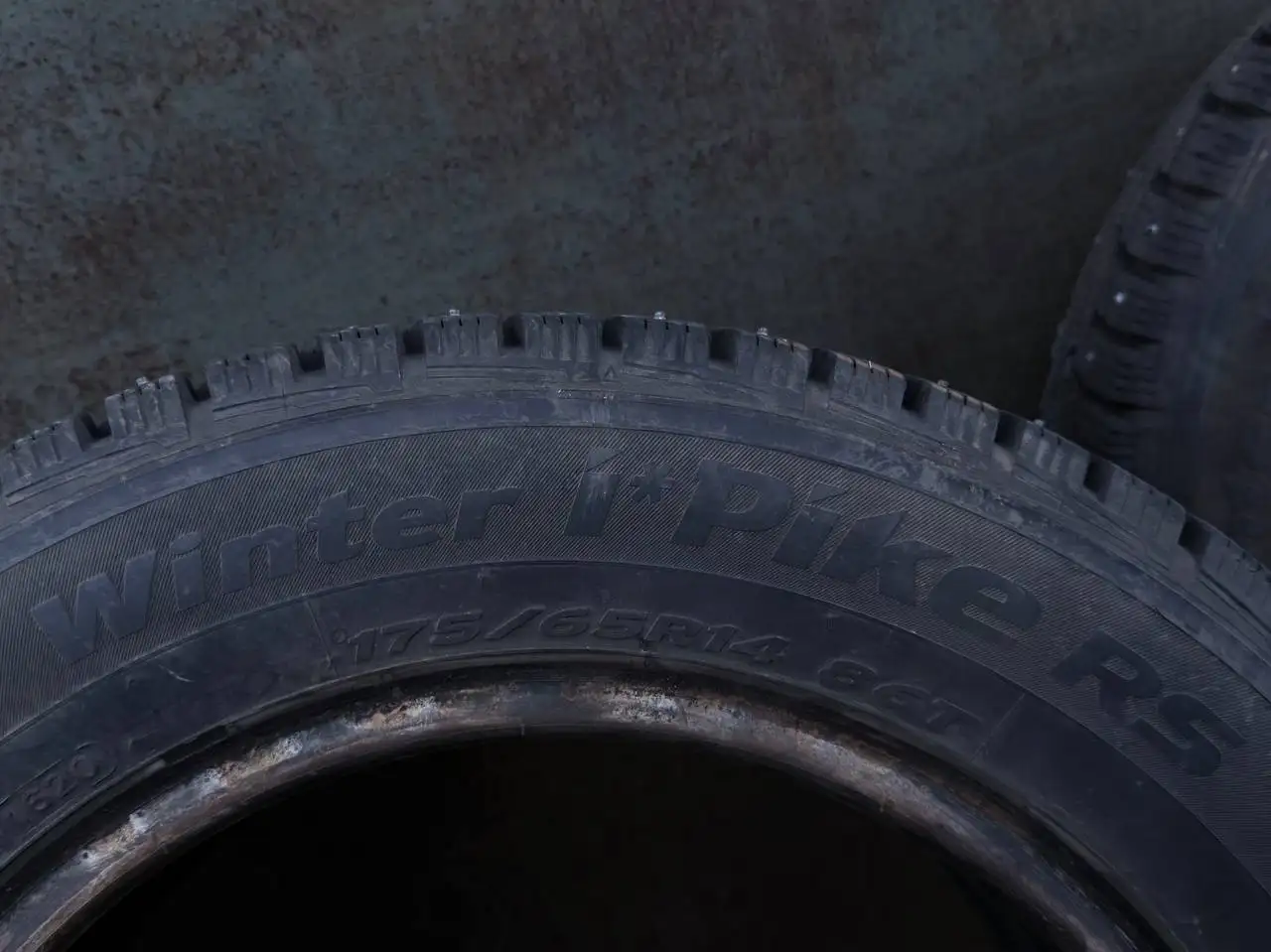 Продам зимнюю резину Hankook Winter I'Pike RS 175/65 R14 86T - Шины и диски (Авто) в Магнитогорск