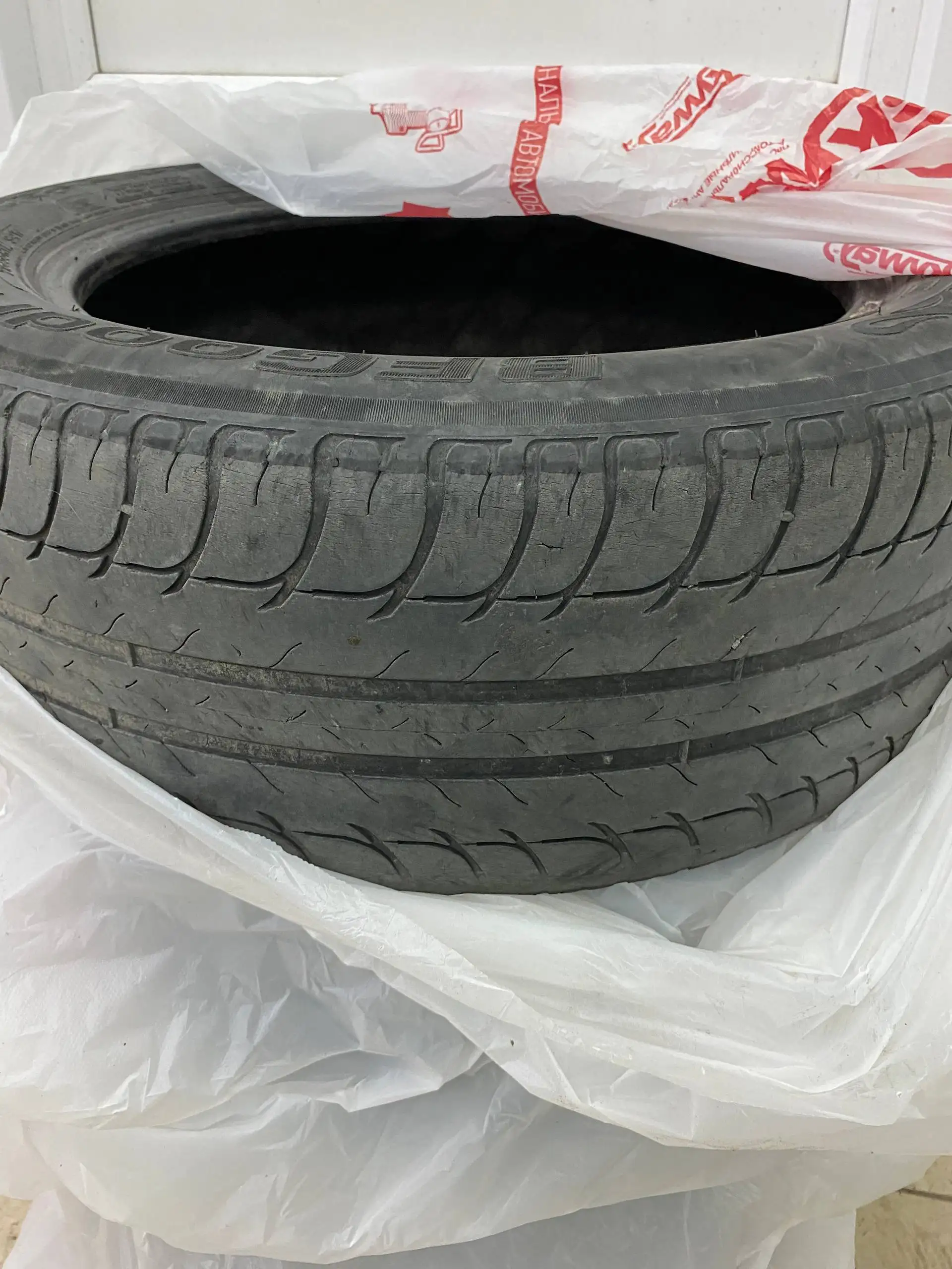 Продам летние шины r17 215/55 - Шины и диски (Авто) в Магнитогорск