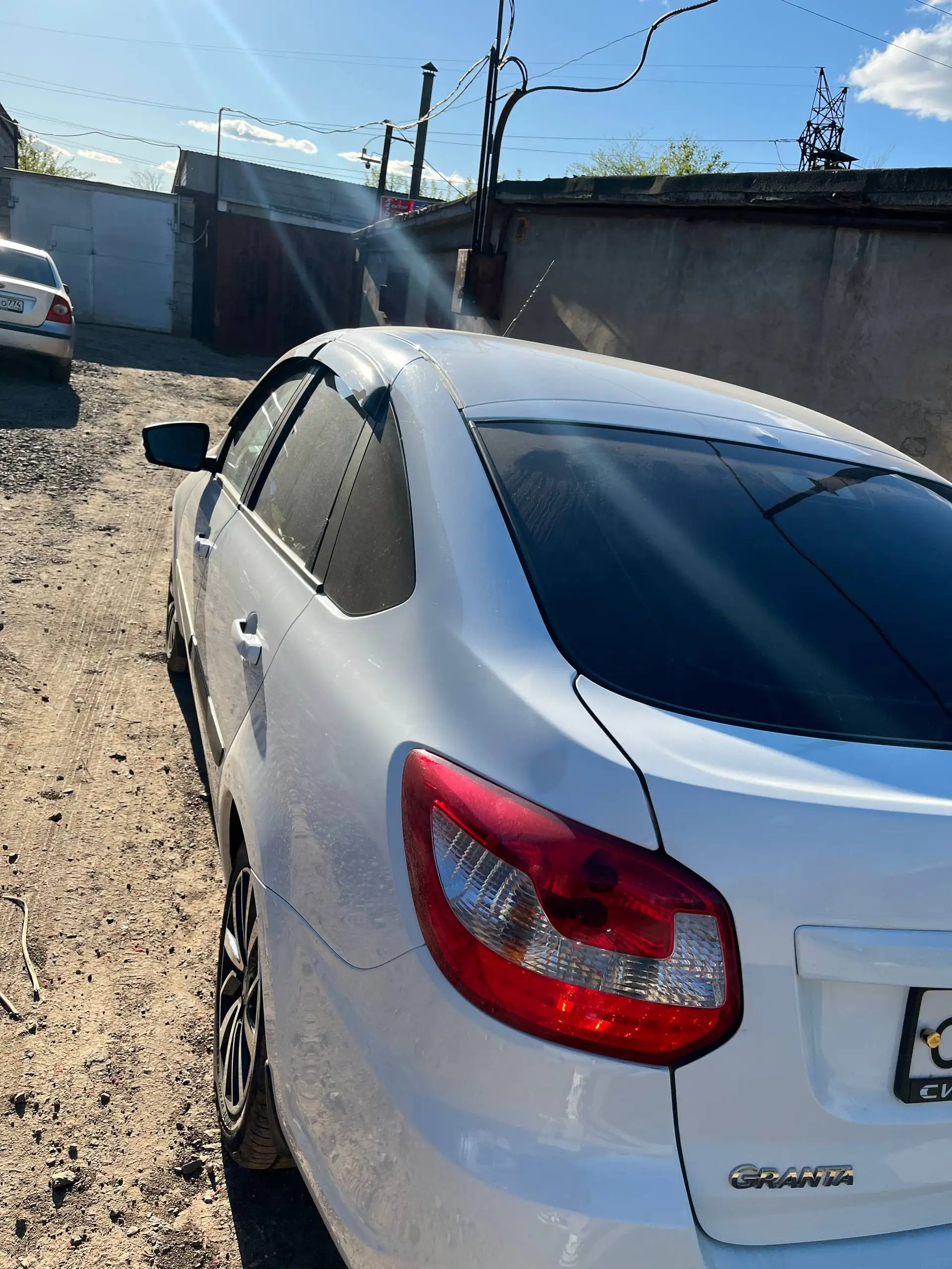 Lada Granta в отличном состоянии - Авто в Магнитогорск