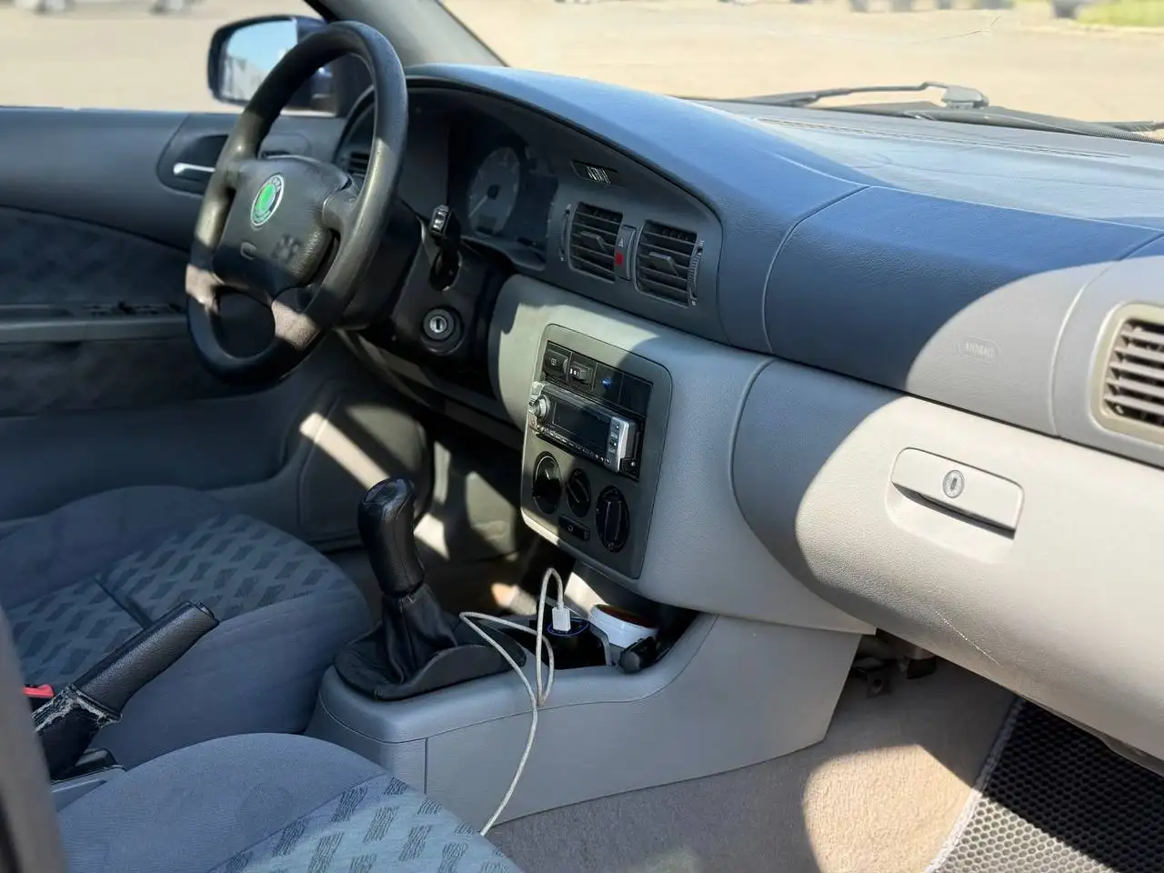 Skoda Octavia 1.6 МКПП 1997 - Легковые автомобили (Авто) в Магнитогорск