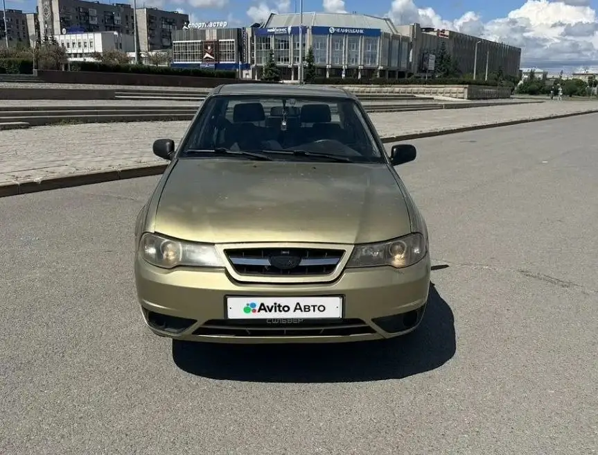 Автомобиль 2011 года - Авто в Магнитогорск