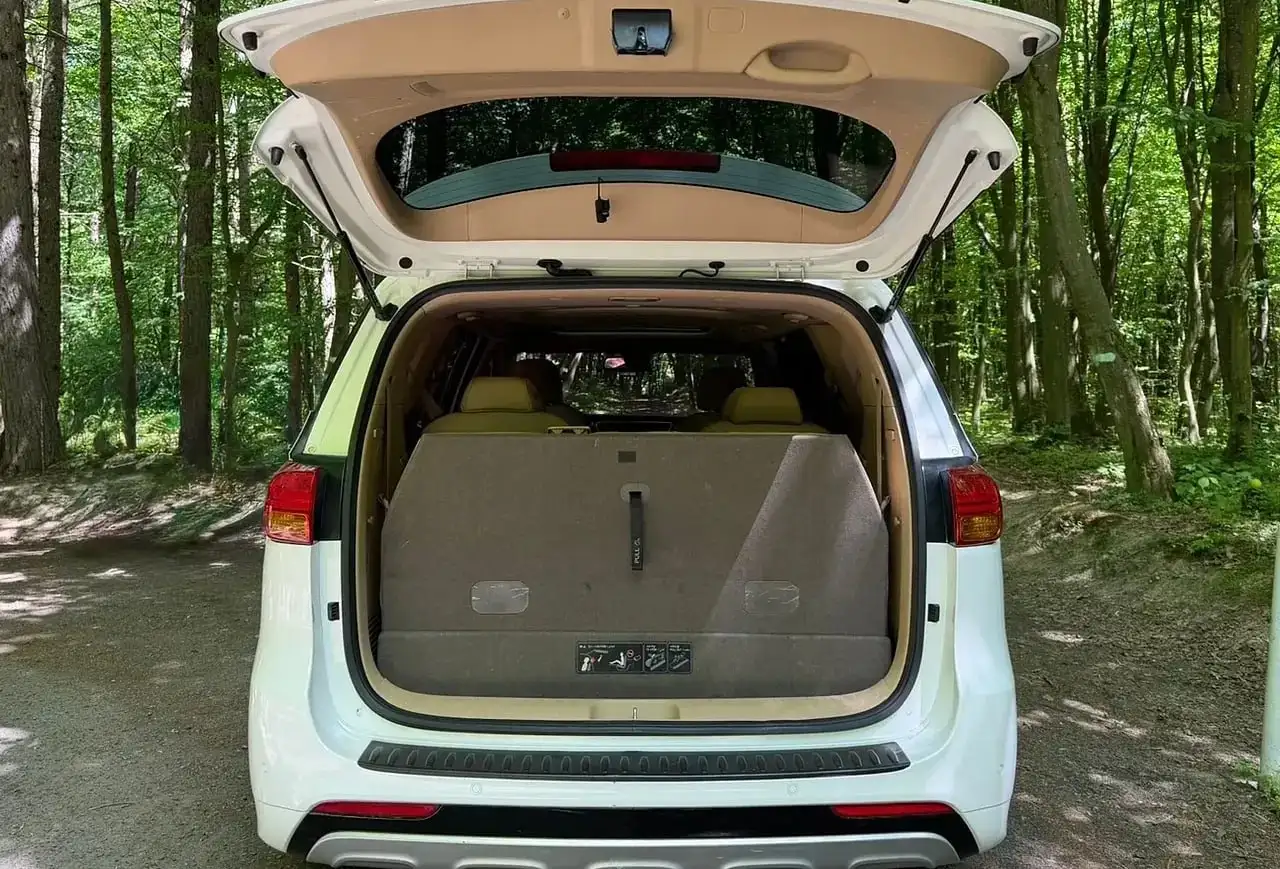 Kia Carnival 2.2 дизель - Авто в Магнитогорск