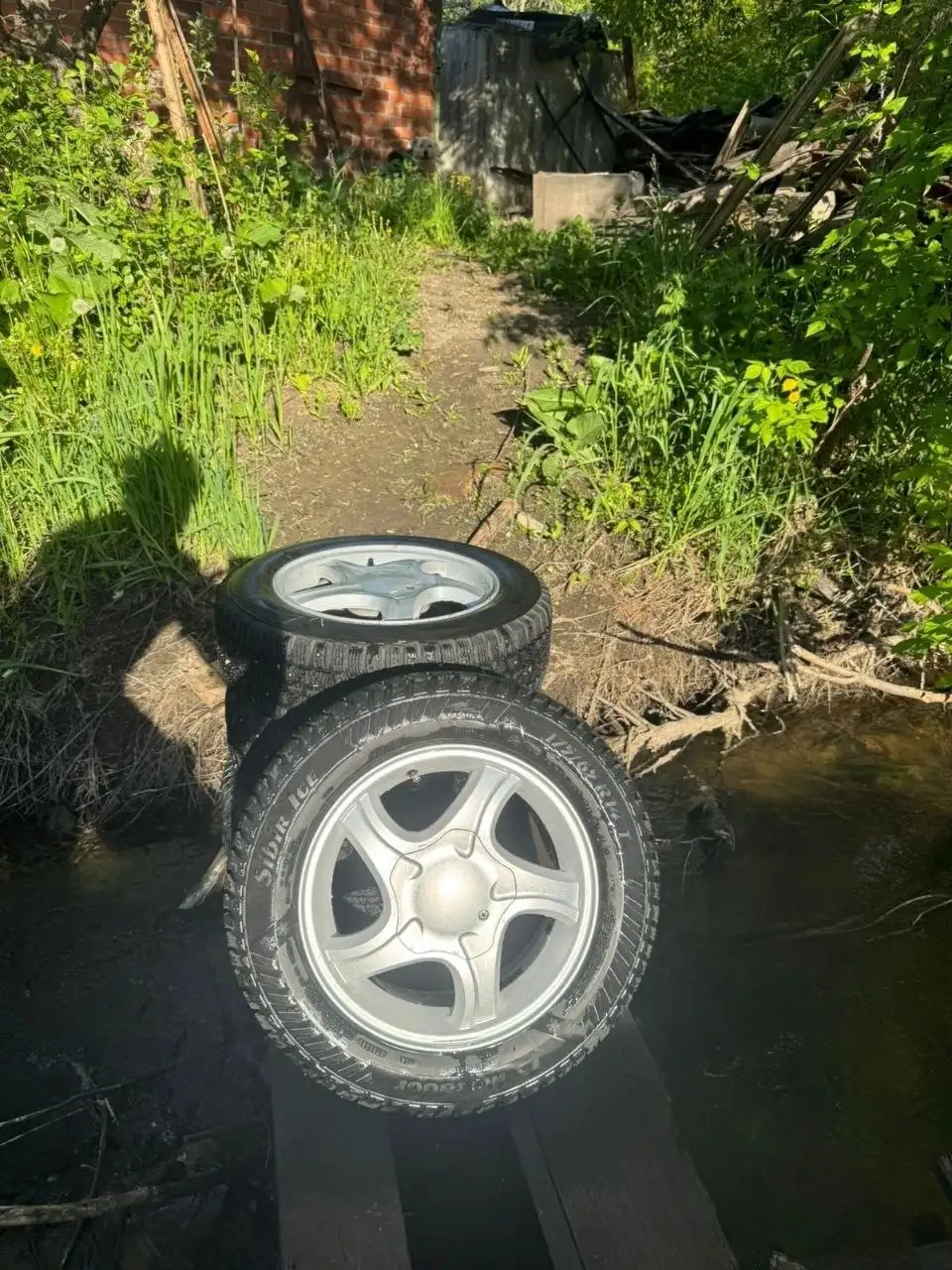Продам радиус 14 зима - Шины (Авто) в Магнитогорск