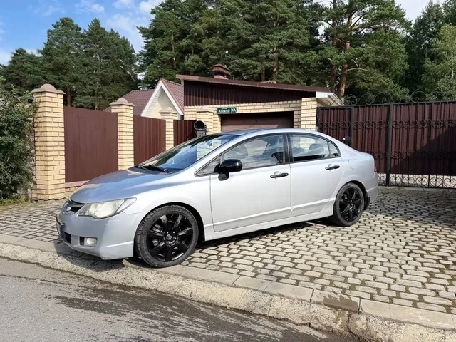 Honda Civic 2007 года 1.8 MT — собственник - частное объявление в Златоуст