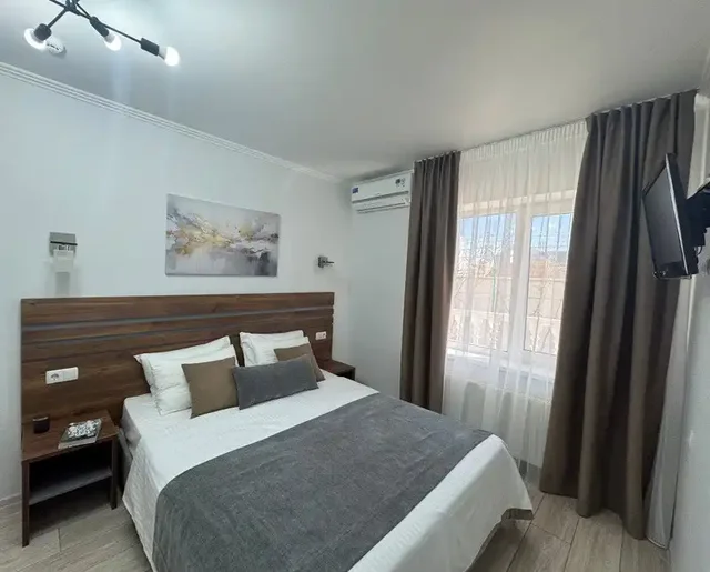 Продажа гостевого дома в Заозерном, Евпатория - Недвижимость в Евпатория