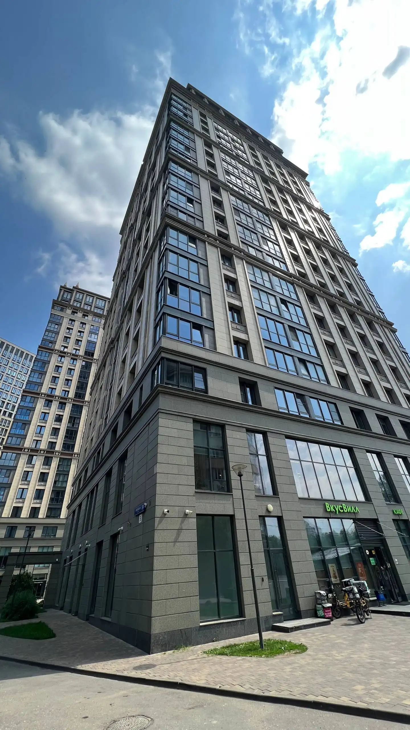 Сдам или продам 2 теплых помещения в жилом доме