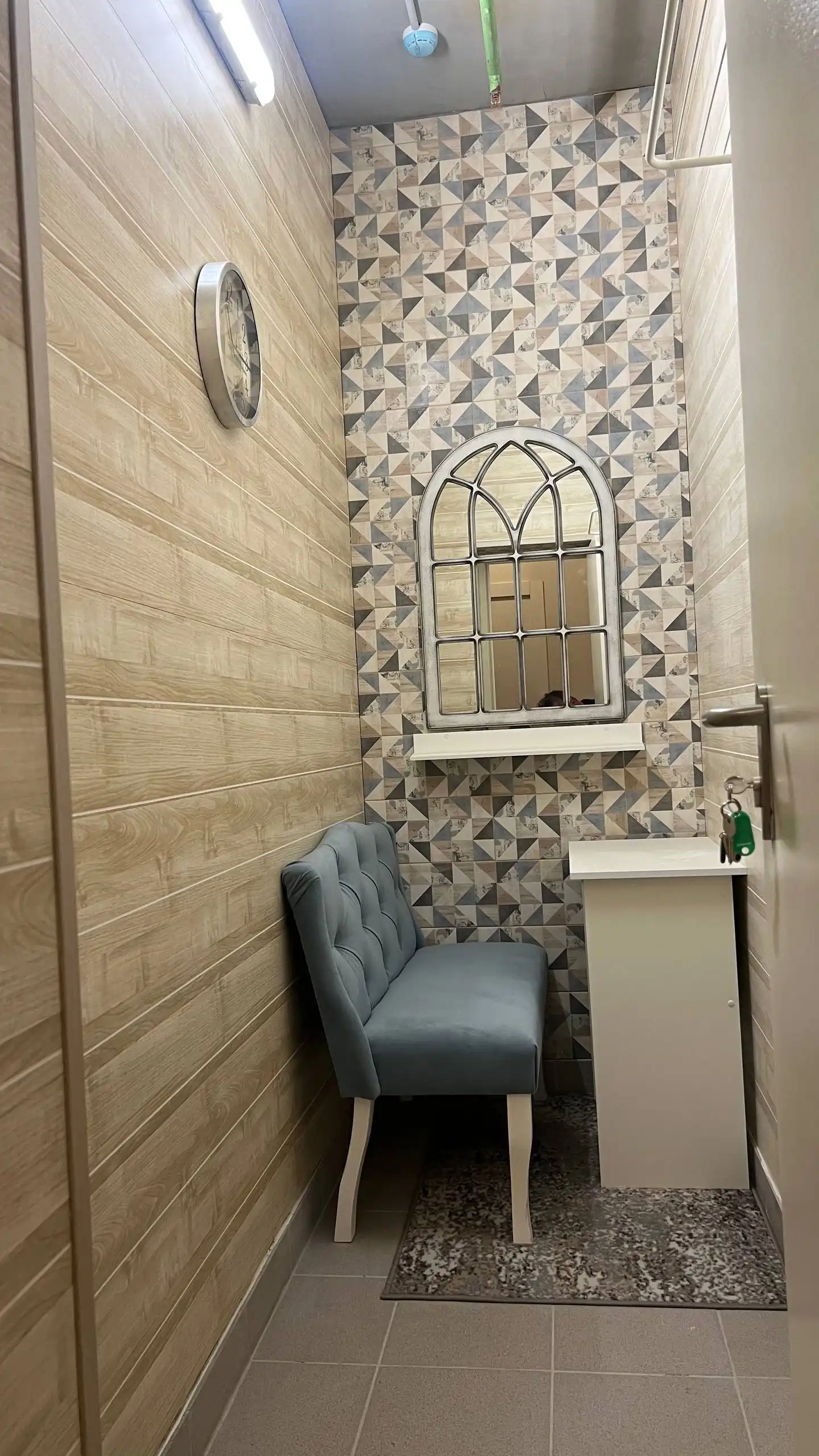 Сдам или продам 2 теплых помещения в жилом доме